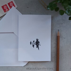 Cartão de saudação de crianças correndo. Em branco por dentro. Aniversário de meninos aniversário aniversário obrigado infância nostalgia pai dia dos pais desenho