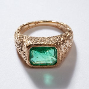 Fine Quality Natural Emerald Signet Ring | Made to Order