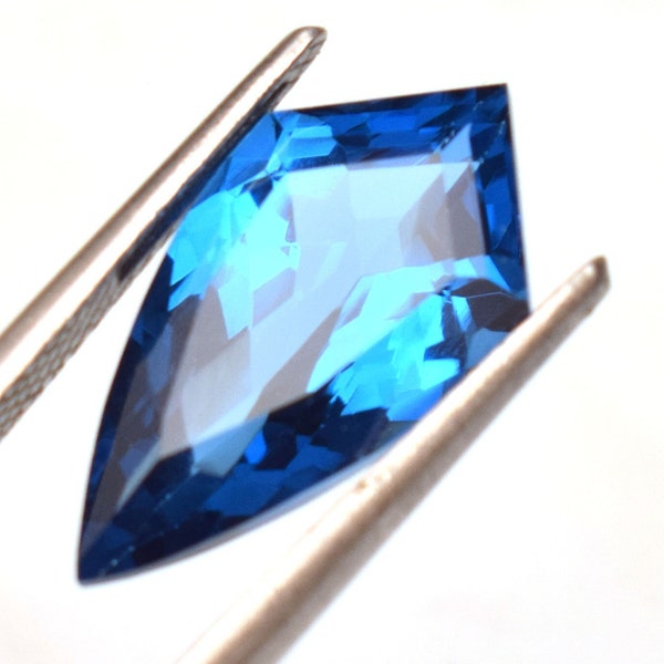 natural sapphire blue sapphire fancy cut loose gemstone  5.5 Ct perfect blue sapphire  fancy  kite shape sapphire for jewelry