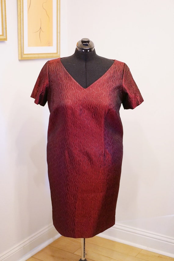 Vintage PLUS SIZE Rare Victoria Royal Red Cranber… - image 3