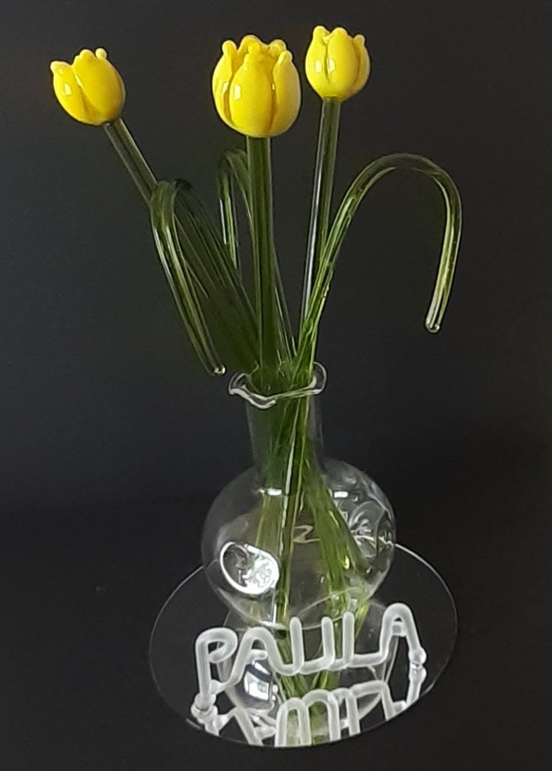 Mundgeblasenes Glas Tulip Blumen In Vase mit handgemachten Namen Ihrer Wahl. Bild 1