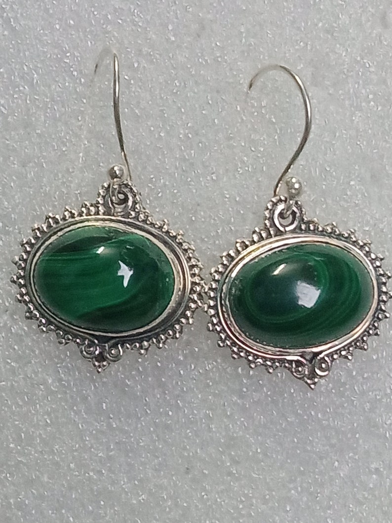 92 .5 sterling silver oval shape earring malachite gemstone handmade earring.