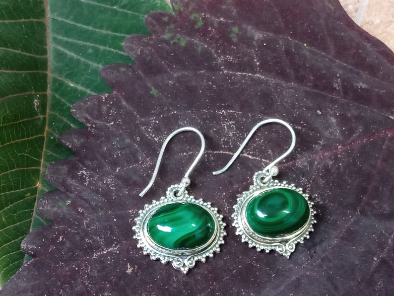 92 .5 sterling silver oval shape earring malachite gemstone handmade earring.