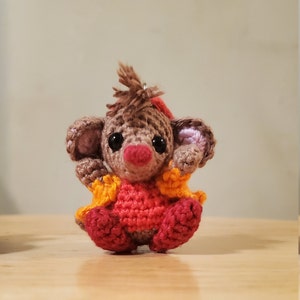 Handmade Amigurumi Mouse Keychain - MADE TO ORDER