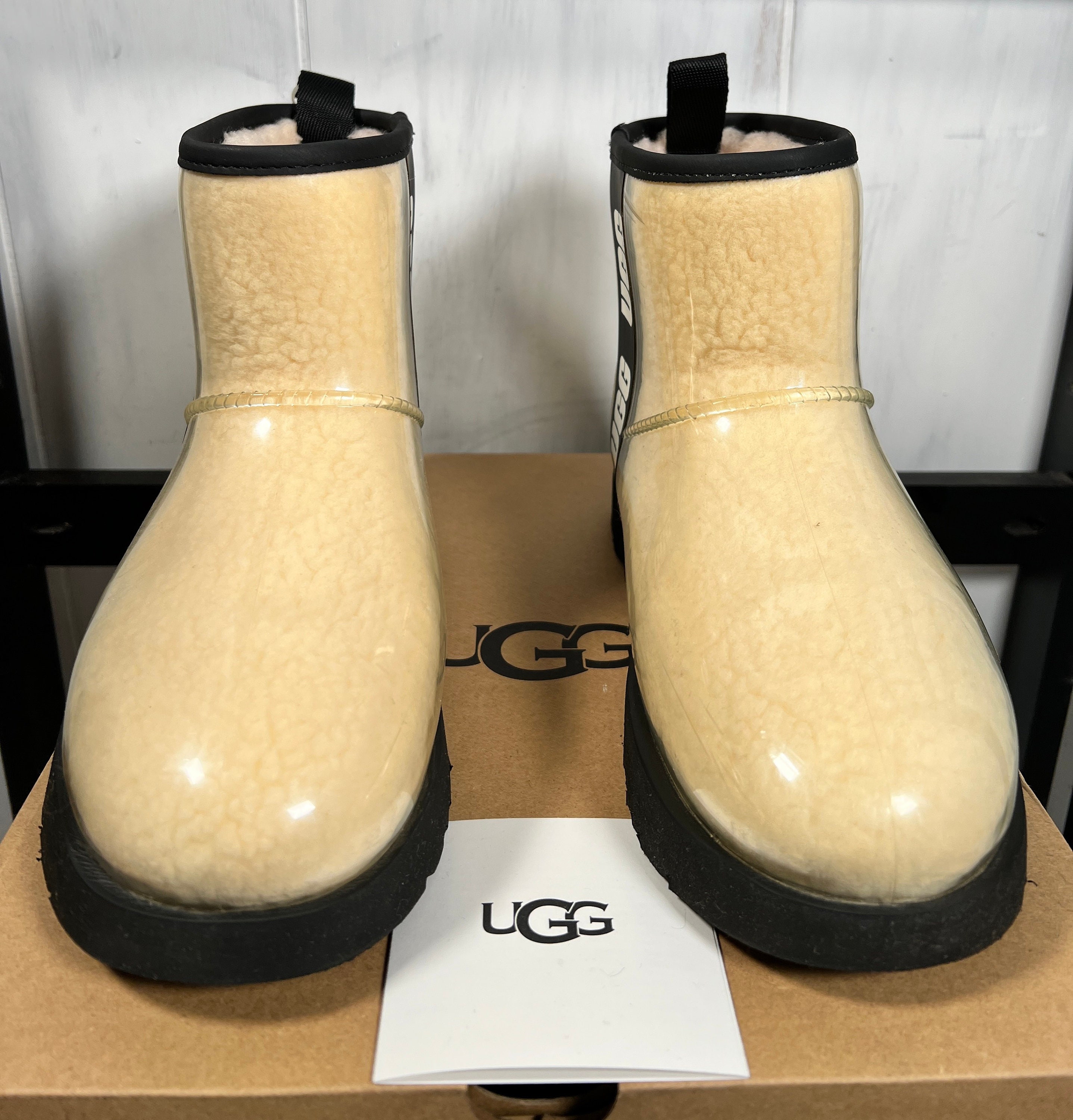 DIY CC INSPIRED UGG BOOTS CHRISTMAS GIFT 