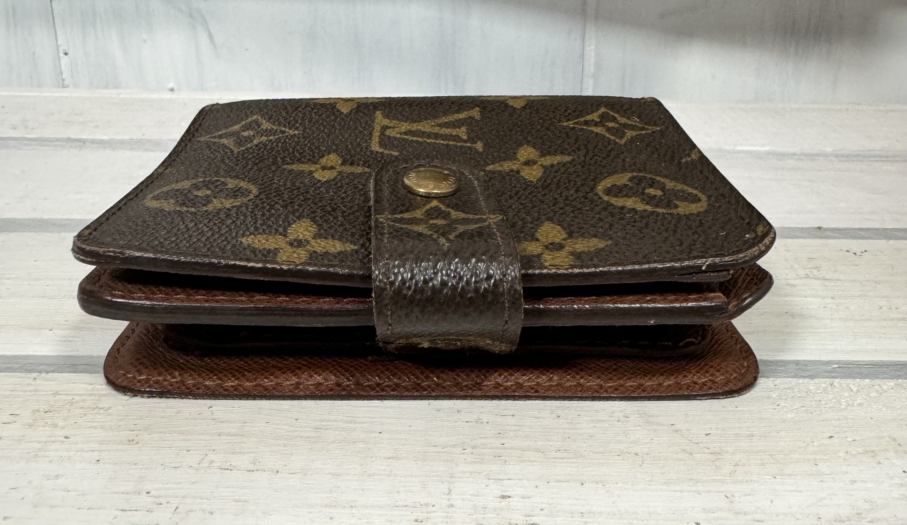 Personalised lv wallet sale