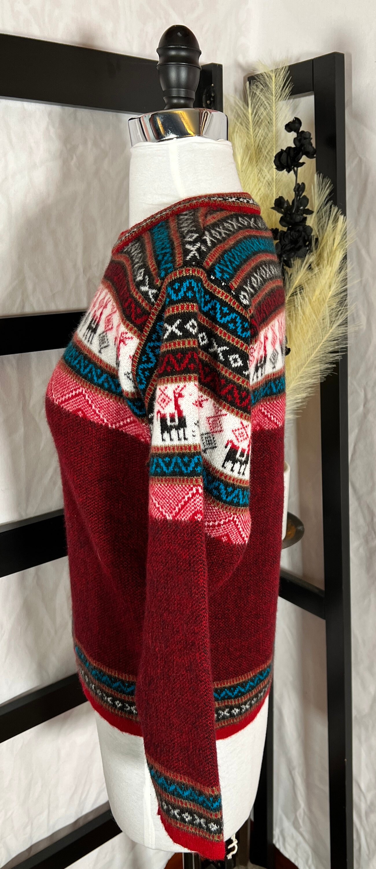 Yarina HAND-KNIT Intarsia, Ecuador Artisan 100% Alpaca Yarina HAND-KNIT Intarsia, Ecuador Artisan 100% Alpaca