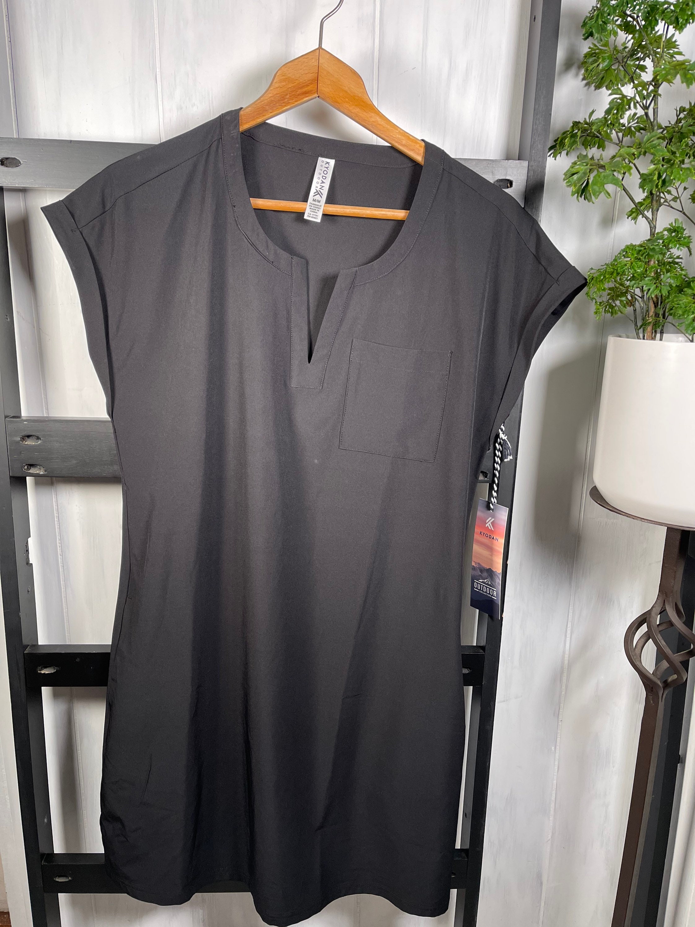 Kyodan Black Dress With Pockets, Size Medium, Quick Dry Fabric