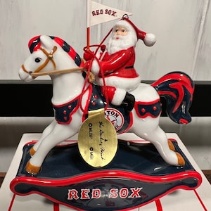 Décoration de Noël Danbury Mint des Red Sox des Red Sox, Père Noël sur cheval à bascule neuf dans la boîte