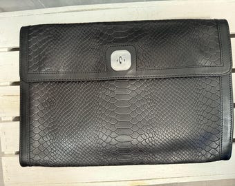 LONGCHAMP Croc Embossed Leather Clutch, Holds iPad!, Rare, NEW Old Stock, NEW!