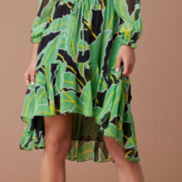 DVF Camilla Silk Tiered Palm Print Midi, Size XS, Sold Out, Current Reatil: 548, New No Tags