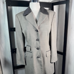 Akris Black/White Wool Houndstooth Blazer Gray Details, Size Small, So MINT.