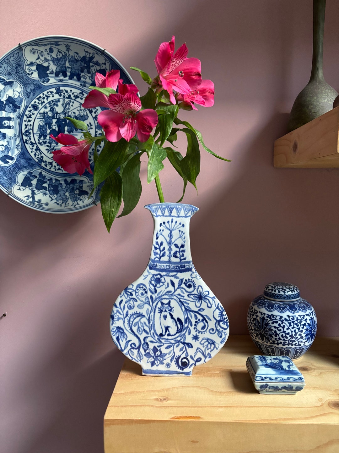 Delft Blue Wall Vase Cat With Flowers Etsy