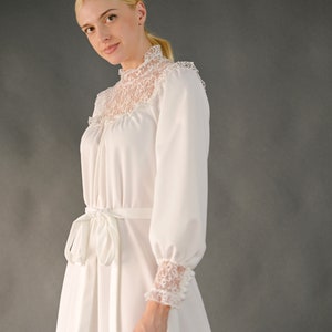 Vintage 1970s white boho wedding dress, a-line, high lace neck, lace stitched on the skirt, lace at the end of the sleeves M-XL image 5