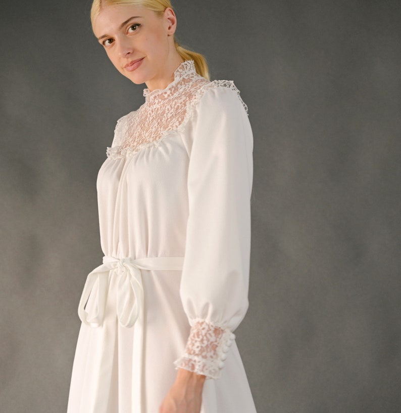 Vintage 1970s white boho wedding dress, a-line, high lace neck, lace stitched on the skirt, lace at the end of the sleeves M-XL image 5