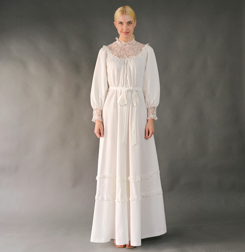 Vintage 1970s white boho wedding dress, a-line, high lace neck, lace stitched on the skirt, lace at the end of the sleeves M-XL image 1