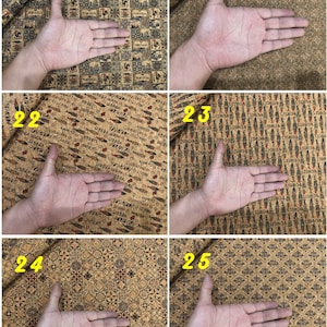 Może przedstawiać: Sześć r&oacute;żnych pr&oacute;bek tkaniny korkowej z umieszczoną na każdej ręką, aby pokazać rozmiar i skalę. Tkaniny prezentują r&oacute;żne wzory, w tym wzory geometryczne, ryby i tekst portugalski.