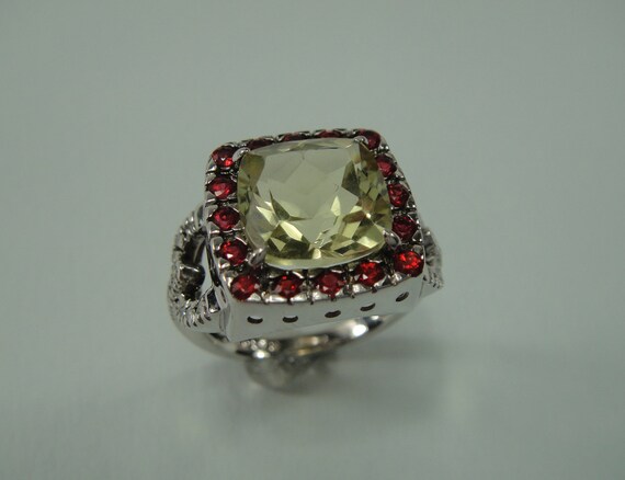 Vintage 14kt white gold cocktail ring.