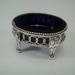 An antique salt cellar, Louis XVI.