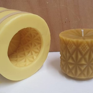 Diamond cylinder candle mould