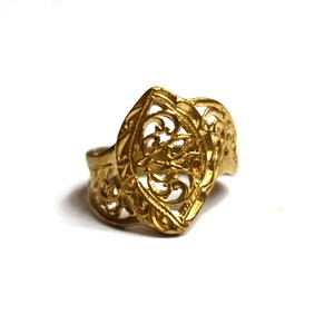 Handcrafted Copper Ring , Unique Rustic Design , Anti-Inflammatory Benefits , Durable Jewelry Gift , Beautiful Copper Ring , Copper Gold