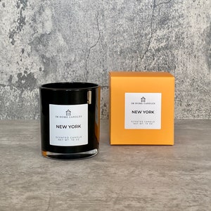 New York Scented Candle: Soy Wax, Apple & Saffron, 8 oz