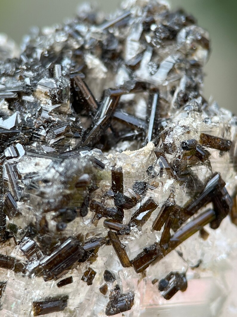 174 Gram Unique Epidote Crystal Cluster on Quartz Top Crystal Mineral ...