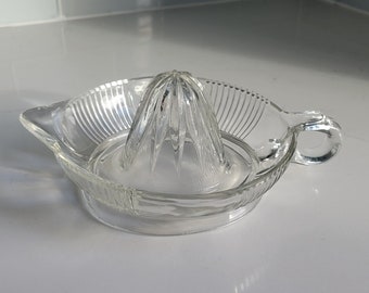 Vintage Clear Glass Fruit Juicer Citrus Reamer