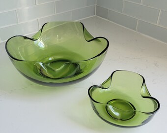Vintage Retro Indiana Glass Accent Modern Chip and Dip Set with Ruffled or Curled Olive Green Glass Design