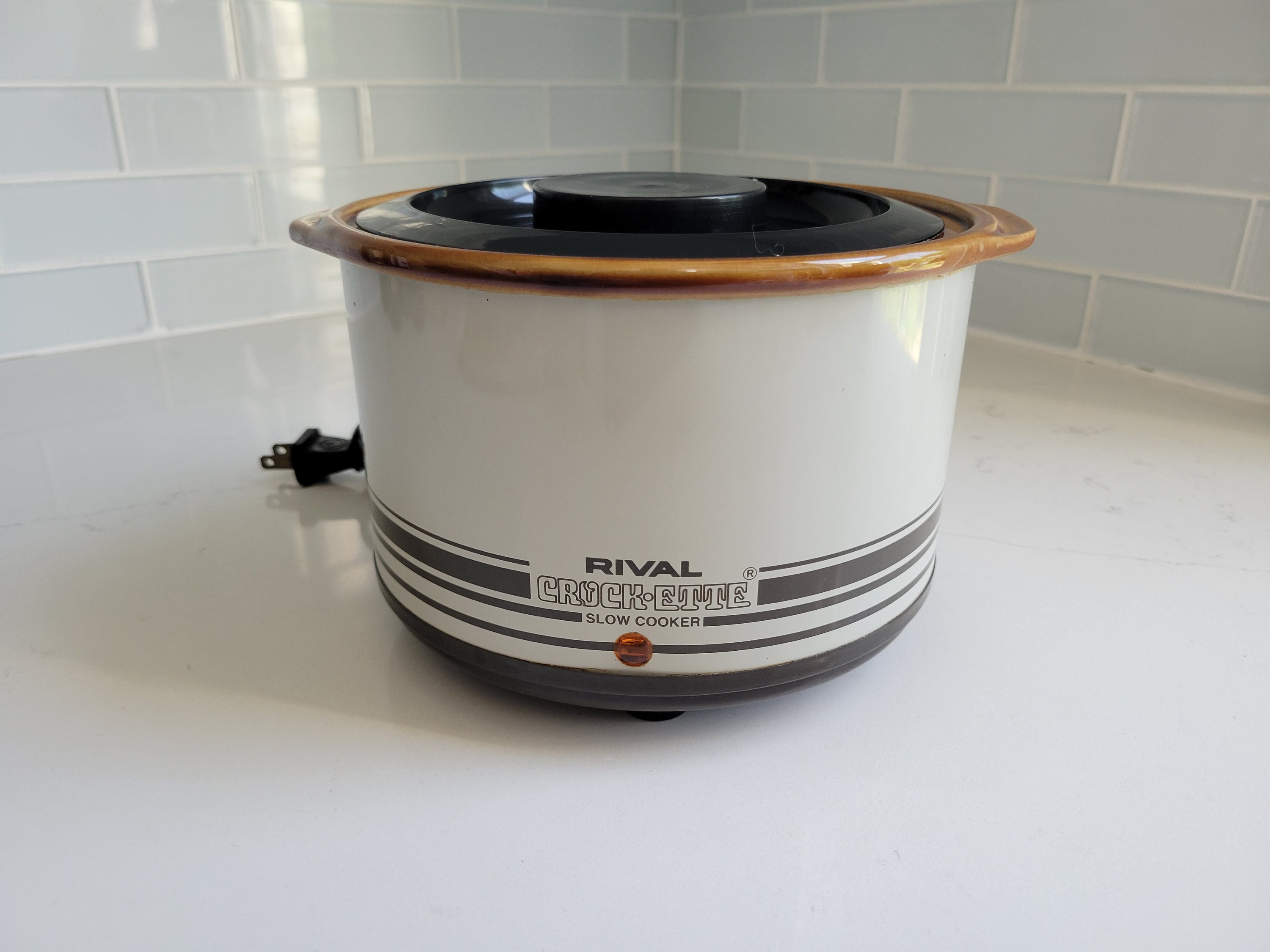 RIVAL Crock-ette 47 Watts 1 Quart Slow Cooker Mini Crock Pot Model 3205 120V