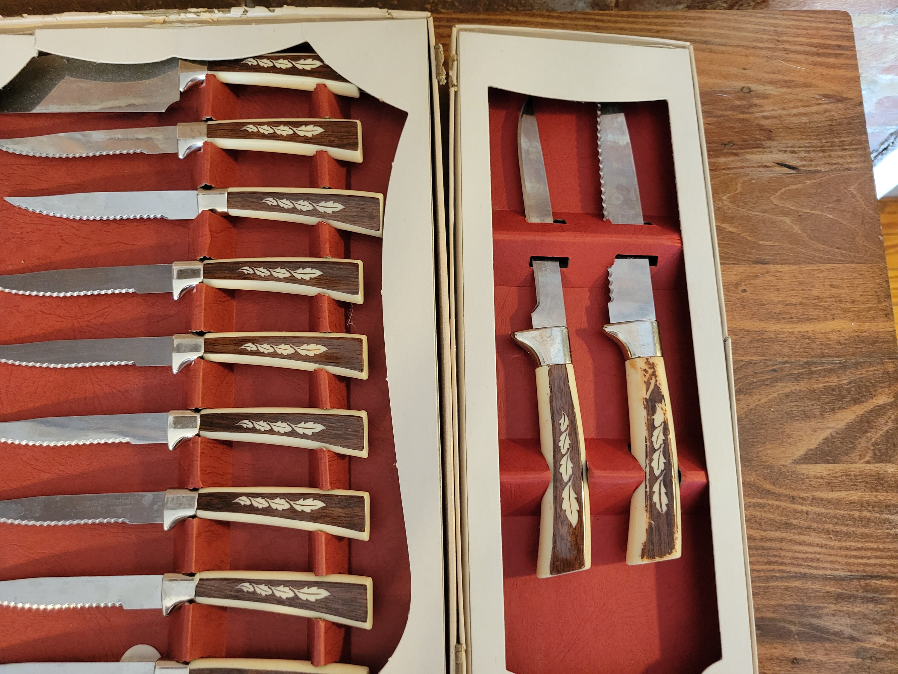 Vintage Regent Sheffield English Blades 19 Piece Treasure Chest