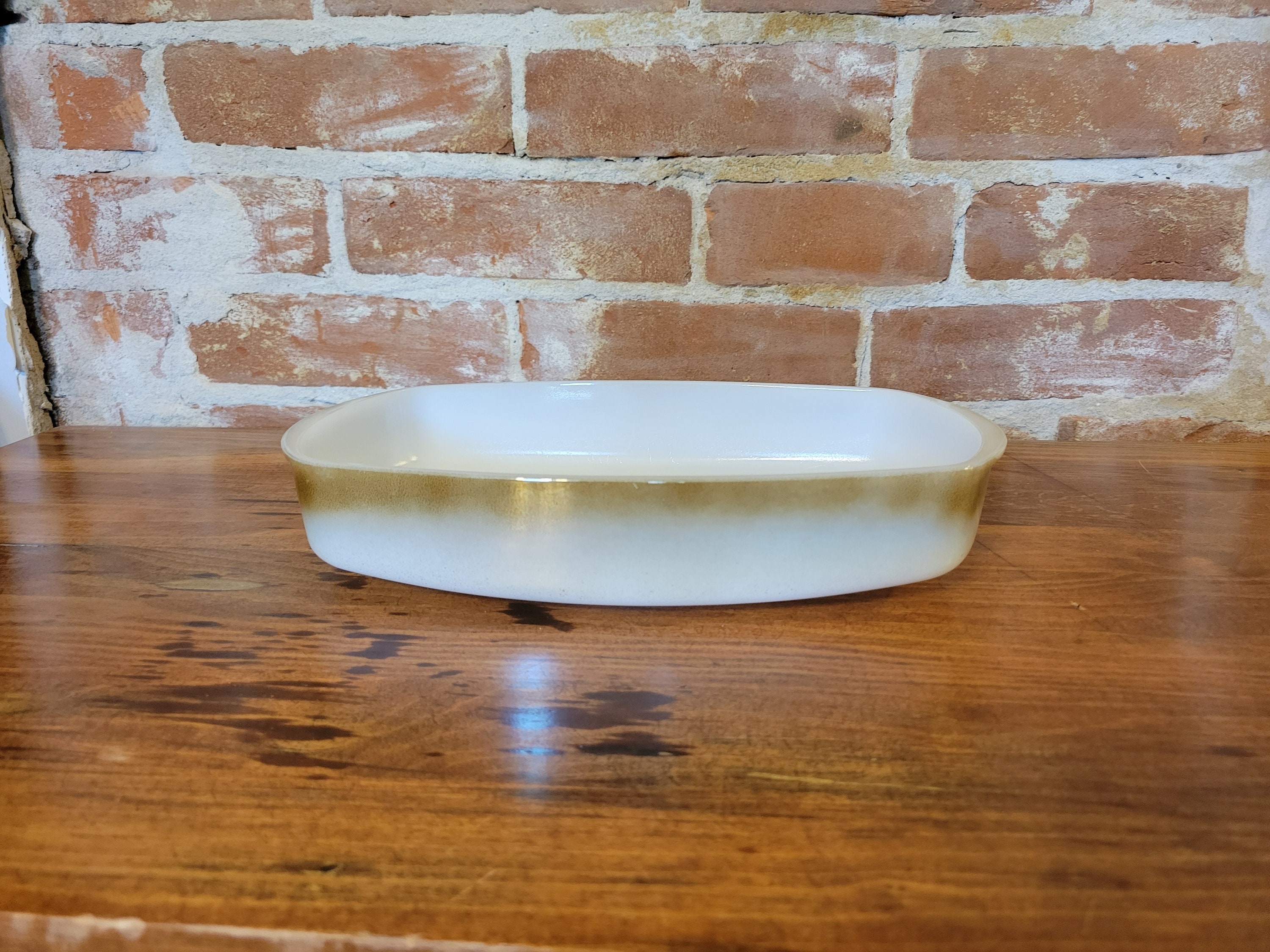 vintage mid-century federal glass iridescent mesa ombre brown green 1 1/2 quart heat proof casserole