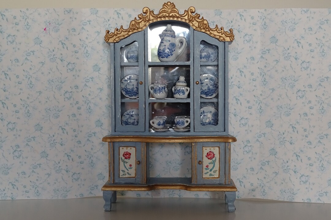 Dolls House CHINA Mirrored Display Blue & White