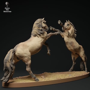Vechtende Konikpaarden - witte hars - klaar om voor te bereiden / te schilderen - veel opties