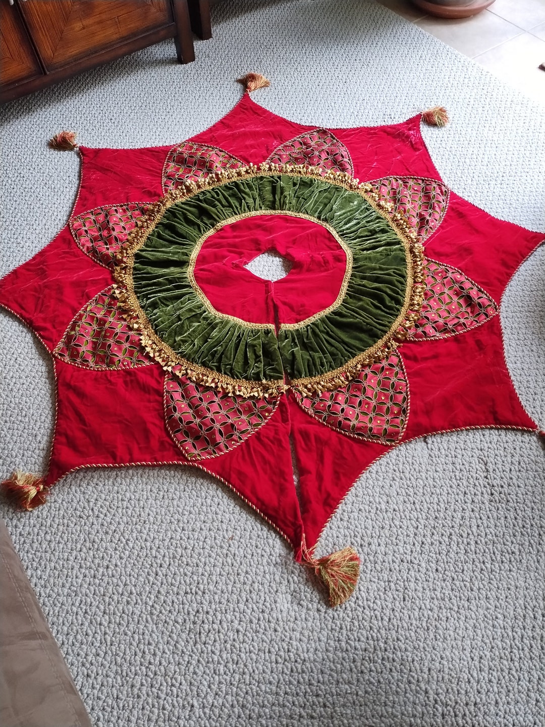 Frontgate Tree Skirt 