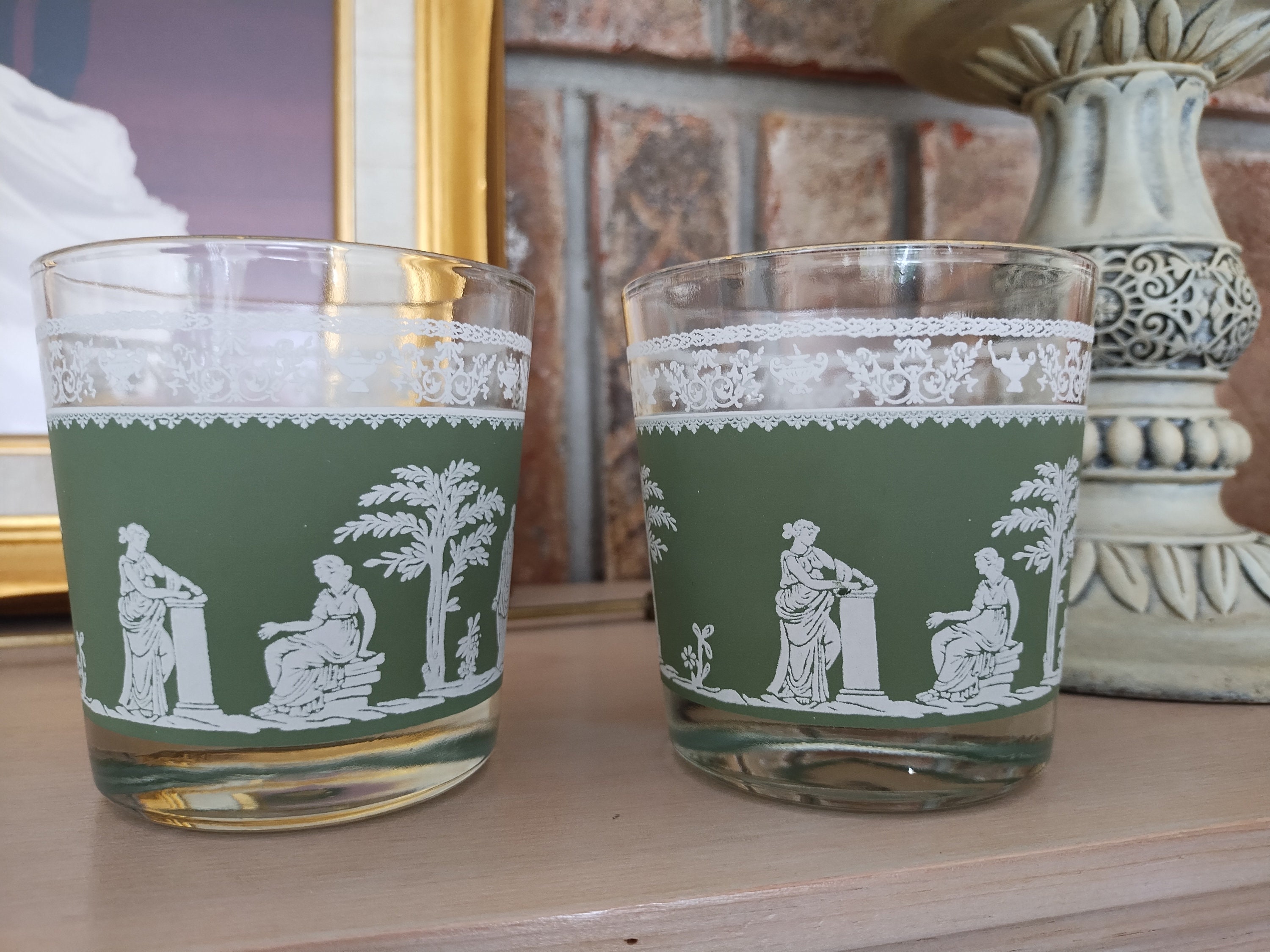 Greek Drinking Glasses: Exploring the Fascinating History and Exquisite Designs