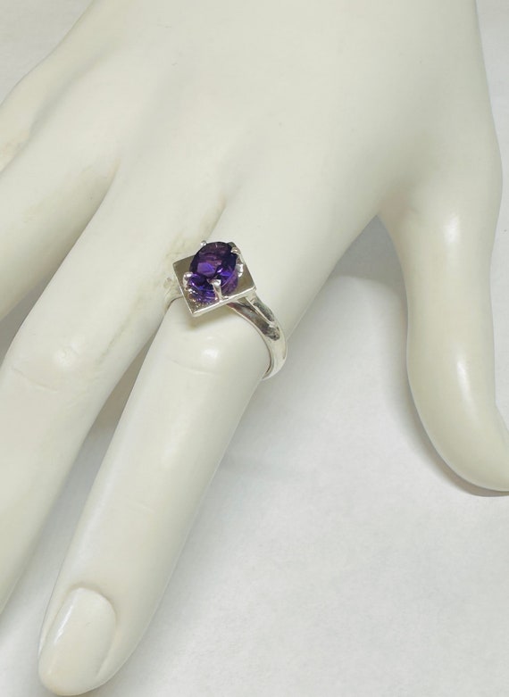 Vintage NOS 1970's 8 x 6mm Oval Genuine Amethyst … - image 2