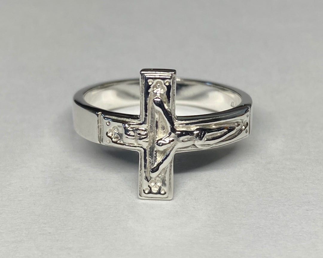 Sterling silver crucifix online ring