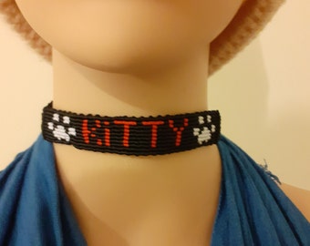 Kitty macrame collar