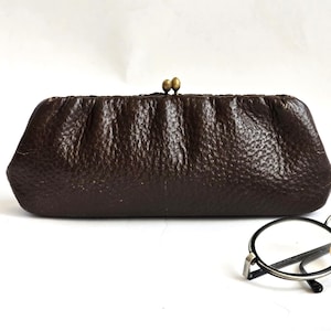 Vintage Brown Genuine Leather Eyeglasses Case Textured Pebble Design Spectacles Cover Eye glass Pouch with Brass Kiss Lock Retro Eyewear