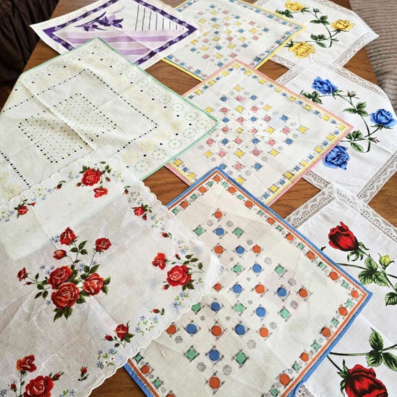 1970年代ヴィンテージ女性用コットンハンカチ9枚セット（未使用）、花