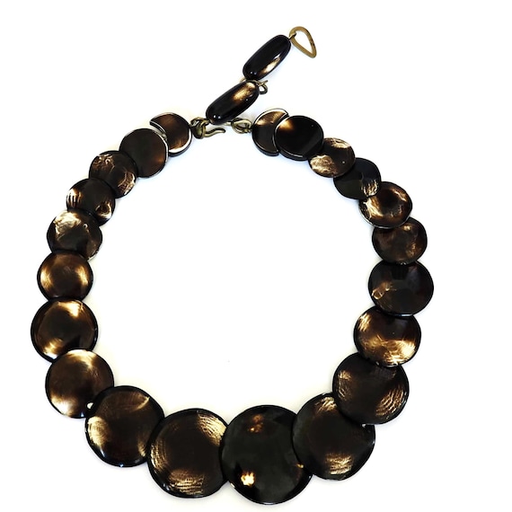 Vintage Waist Belt Featuring Brown Circular Discs Coconut  display picture 3