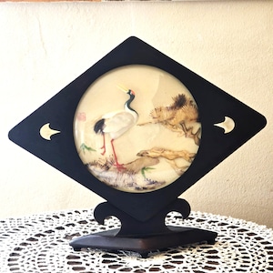 Decorazione da tavolo vintage cinese con diorama 3D in conchiglia e albero della gru, design asiatico, fatto a mano, artigianato Jiangsu, anni '70