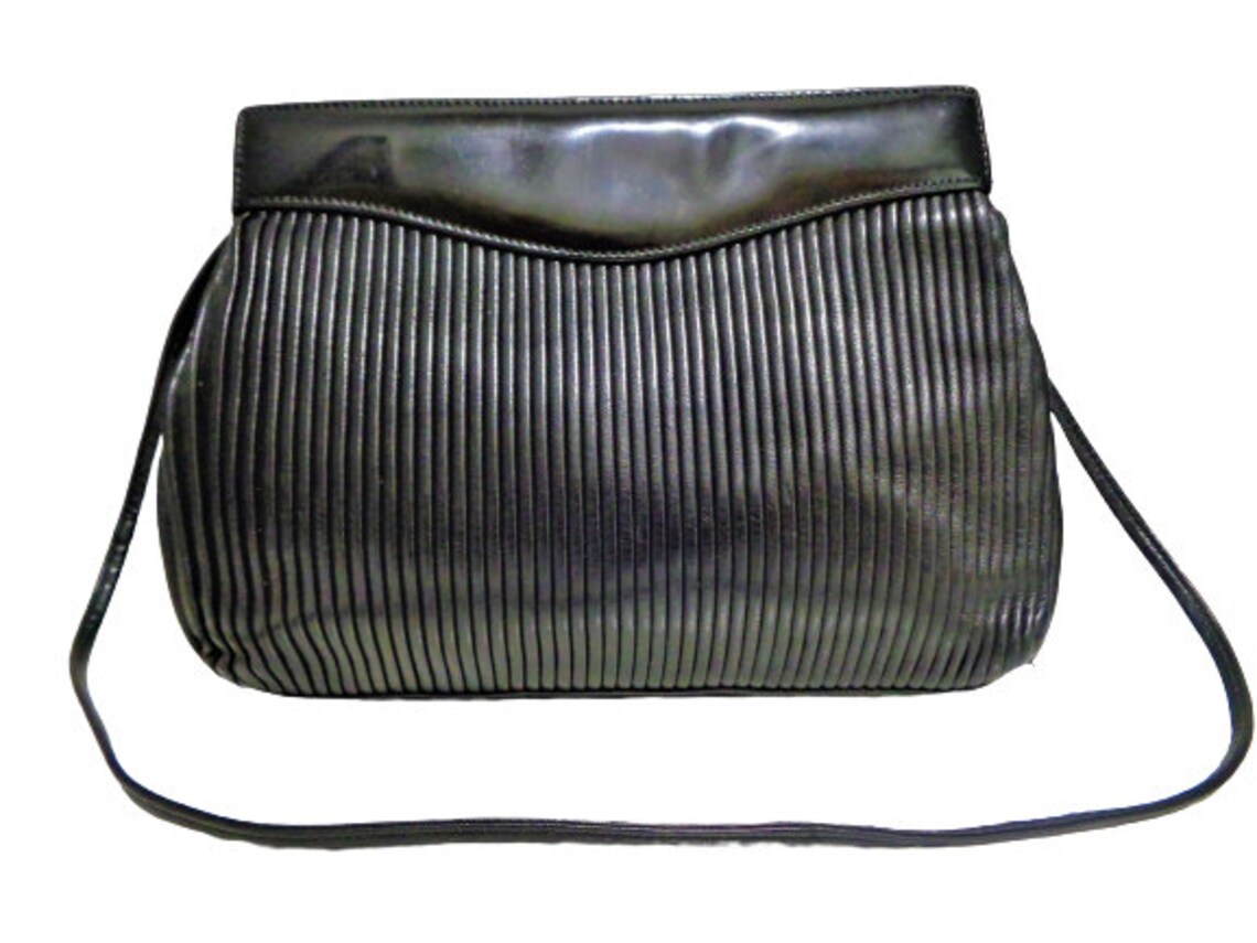 Black Leather Handbag Purse, Ribbed Leather Shoulder Bag, Vintage Italian Bag, Silvano Biagini Bologna Made in Italy, foto 3 di 5