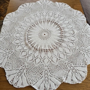 White Lace Crochet Tablecloth Round 33&#39;&#39; Table Cloth with Geometric Pattern Vintage 60s Mid Century Modern Home Decor or Wedding Decoration