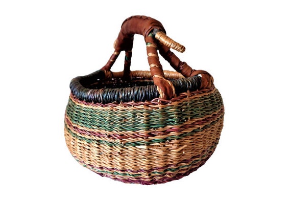Bolga Basket, Small Round Basket with Leather Han… - image 3