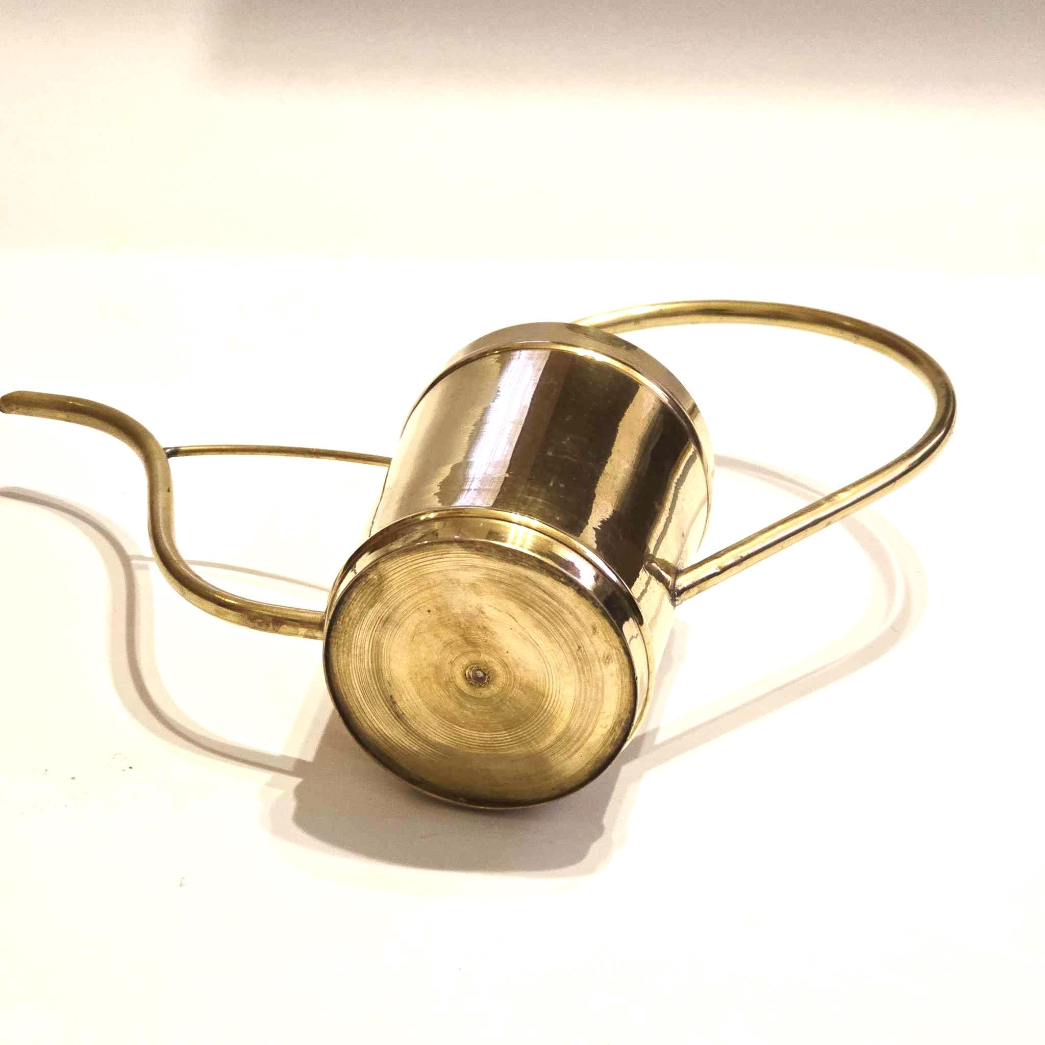 Regadera de latón vintage con mango curvo para plantas de interior,  suculentas, cactus y hierbas, regalo para jardineros, decoración antigua  para el hogar, jardín, patio y balcón. - Etsy México, image size:2048x2048