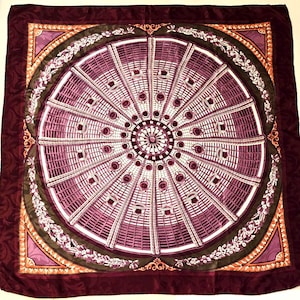 Vintage Seidenschal Muster Muster Reich Dunkel Kirschrot Burgund Rosa Verzierte Schals Floral Bordüre Architektonisches Geometrisches Muster Kopftuch