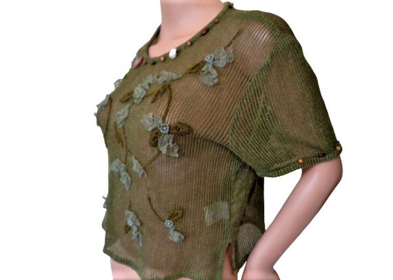 Green Mesh Top with Embroidered Flowers and Flora… - image 5