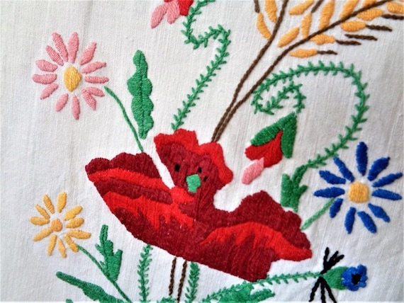 Vintage Floral Embroidery Kitchen Towel